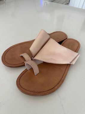Free People Blush Tan Leather Toe-Ring Slide Sandals